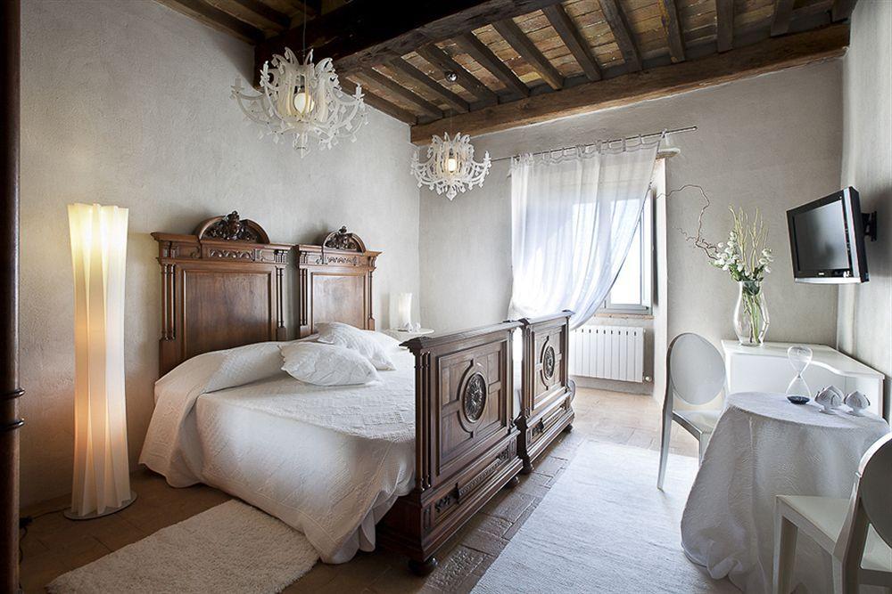 Torre Almonte Aparthotel Todi Eksteriør bilde
