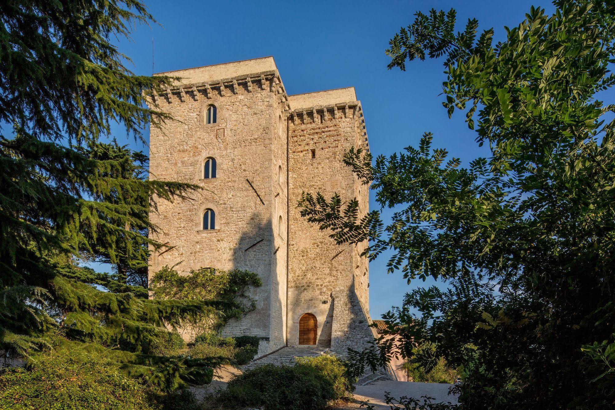 Torre Almonte Aparthotel Todi Eksteriør bilde