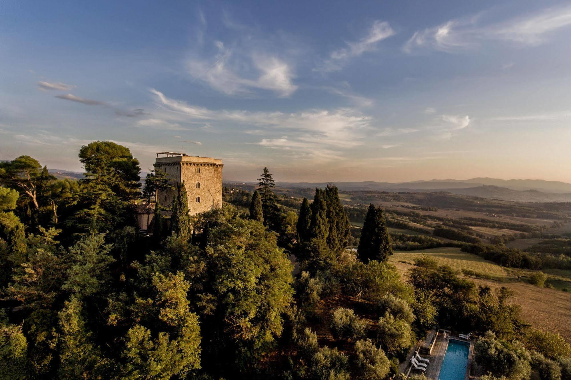 Torre Almonte Aparthotel Todi Eksteriør bilde