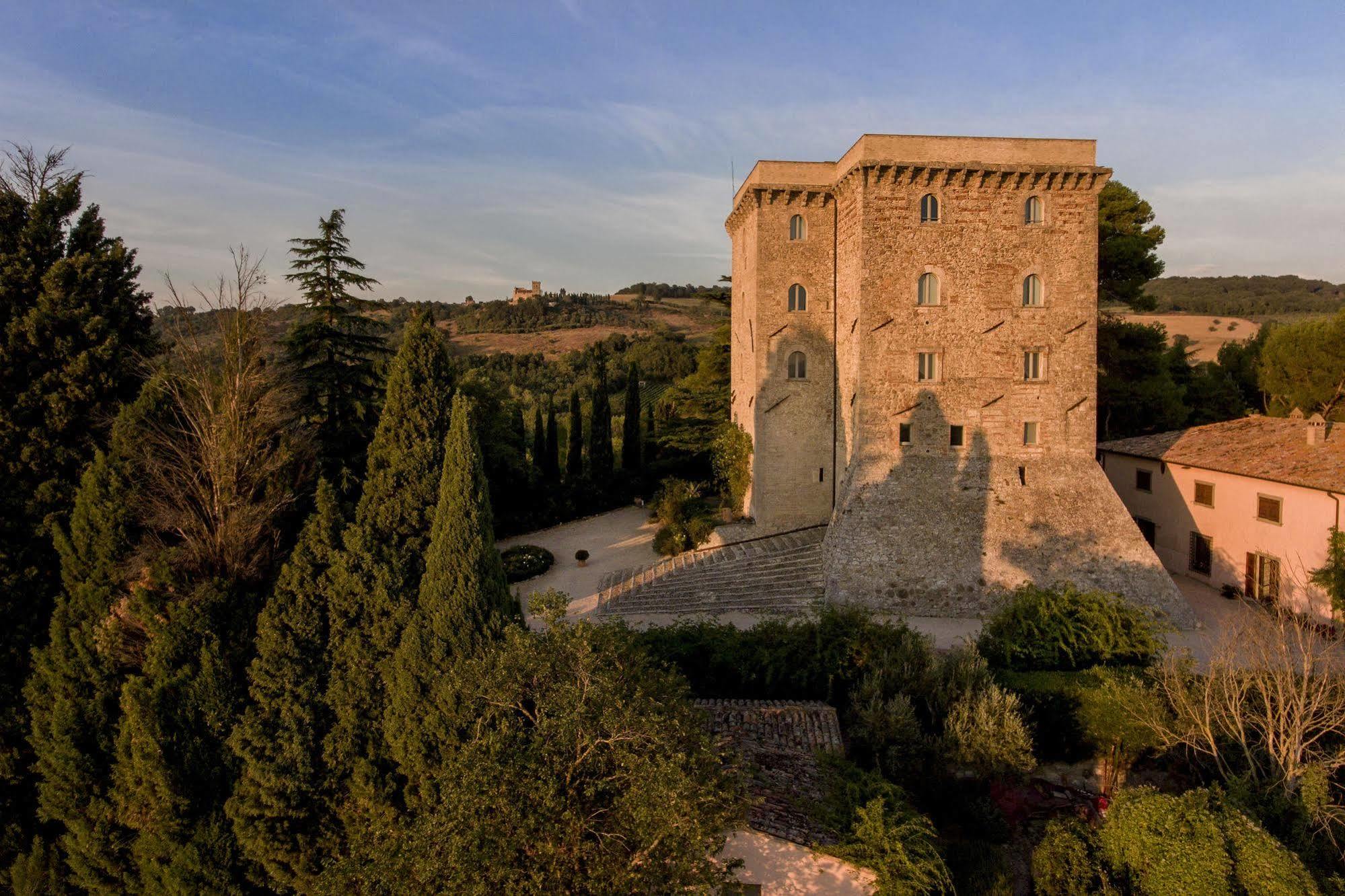 Torre Almonte Aparthotel Todi Eksteriør bilde