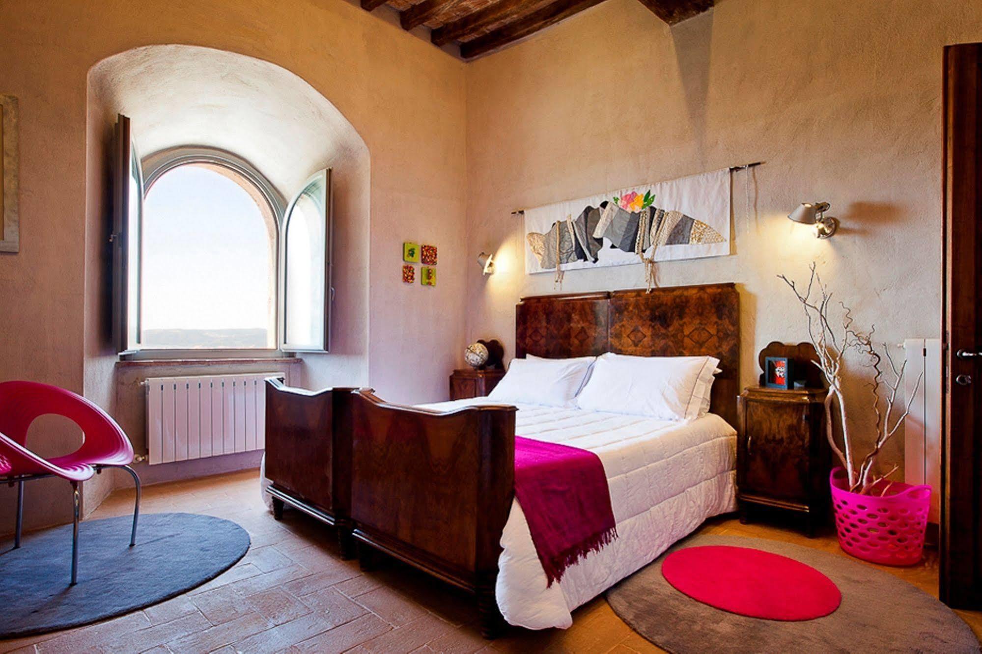 Torre Almonte Aparthotel Todi Eksteriør bilde
