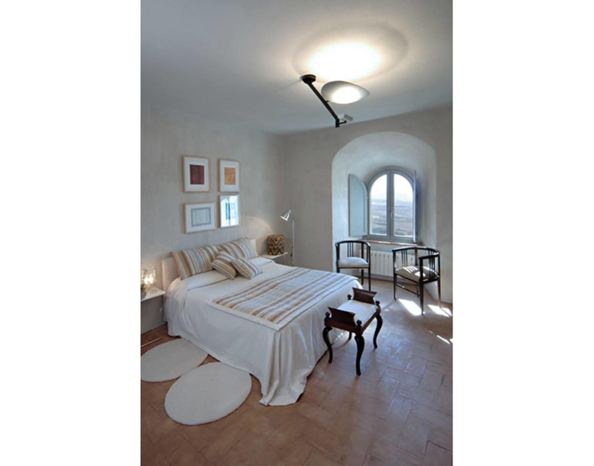 Torre Almonte Aparthotel Todi Eksteriør bilde